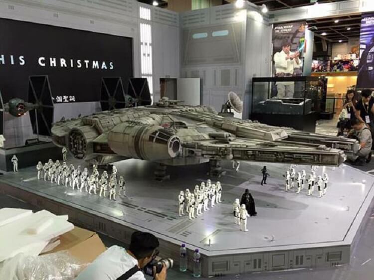 The sense of scale of the Millennium Falcon is incredible.