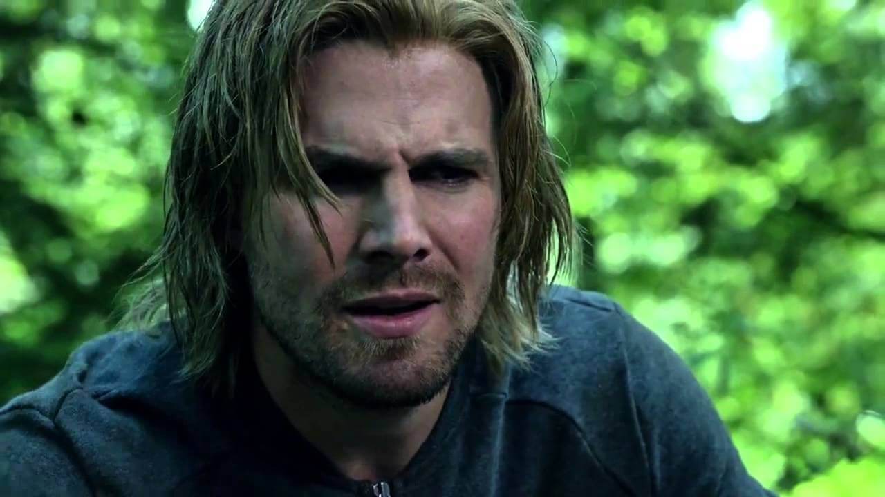 Arrow' React: Someone Finds Out Arrow's Secret Identity! (2012/10/25)-  Tickets to Movies in Theaters, Broadway Shows, London Theatre & More |  Hollywood.com