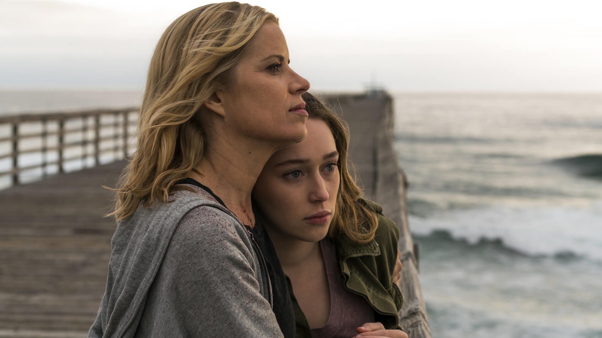 Fear the Walking Dead Alicia and Madison