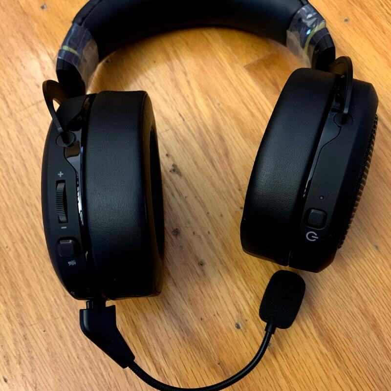 Photo of Corsair HS70 Headset
