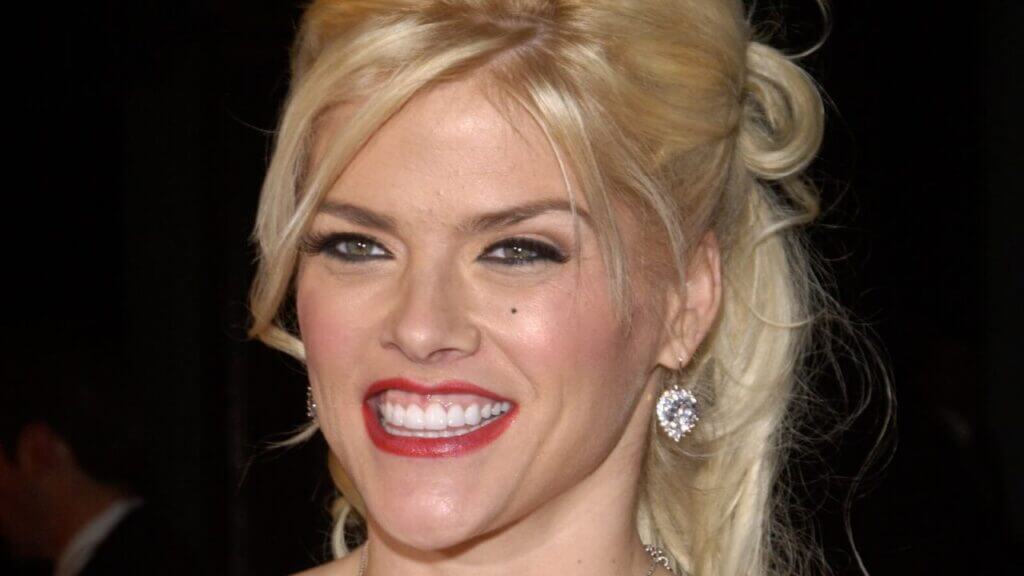 Anna Nicole Smith feature