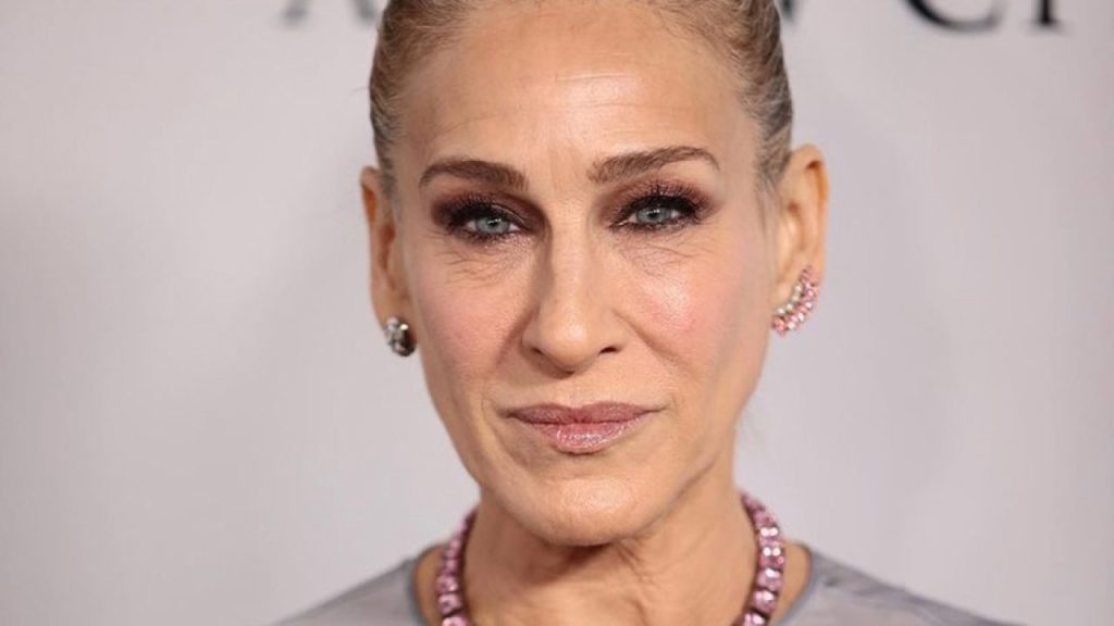 via in store, sarah jessica parker gray hair