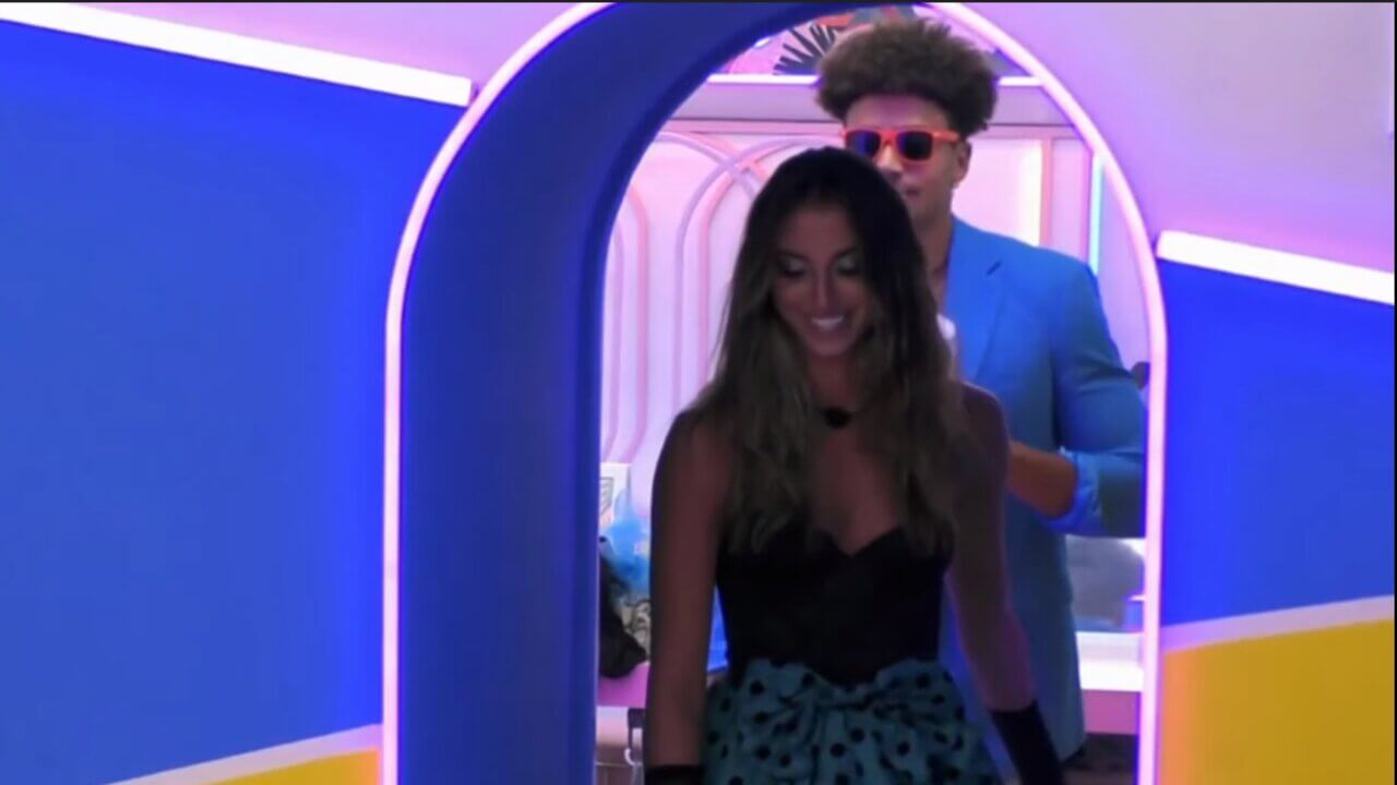 Love Island Phoebe And Chad Robinson Call It Quits 