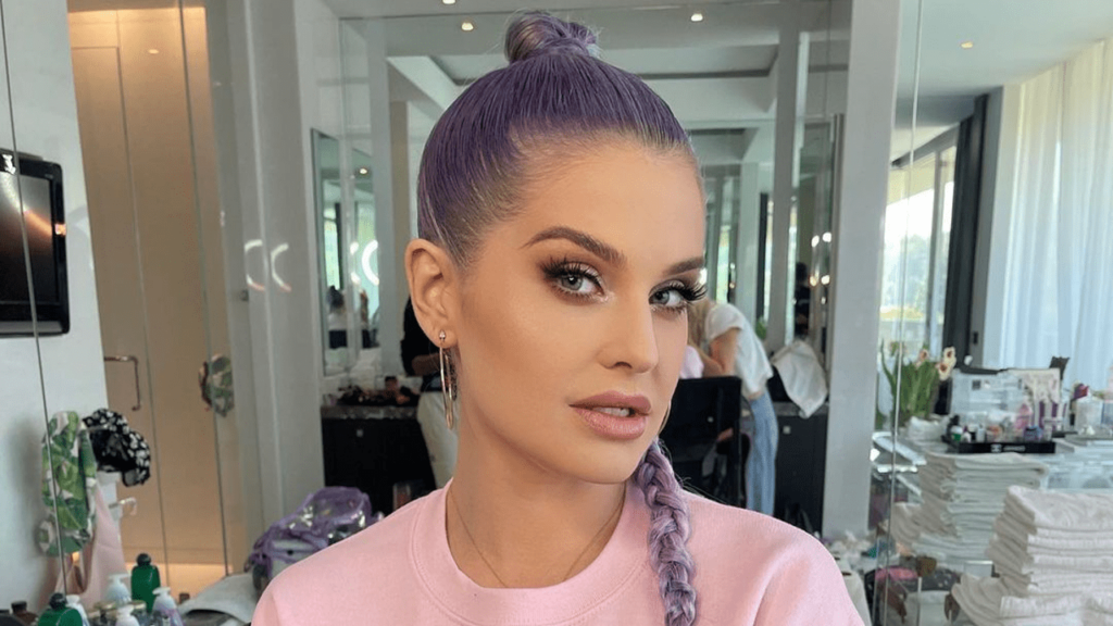 Kelly Osbourne Is Expecting A Baby Any Minute Now