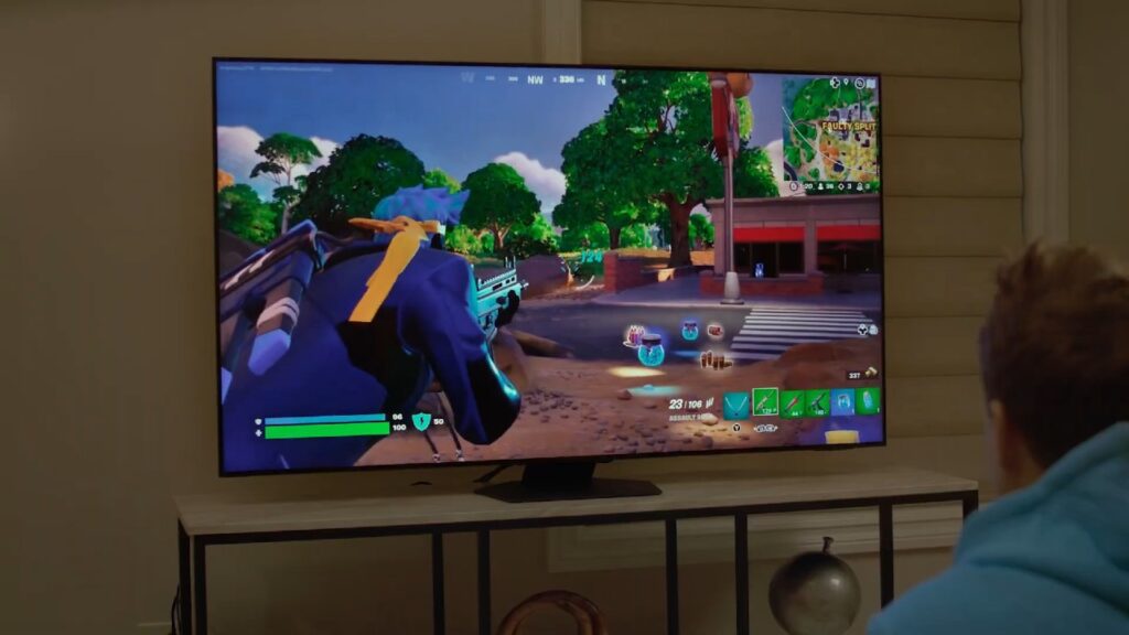 Twitch celebrity Ninja plays Fortnite at The Game Awards 2022 to show off a collab between Xbox and Samsung.