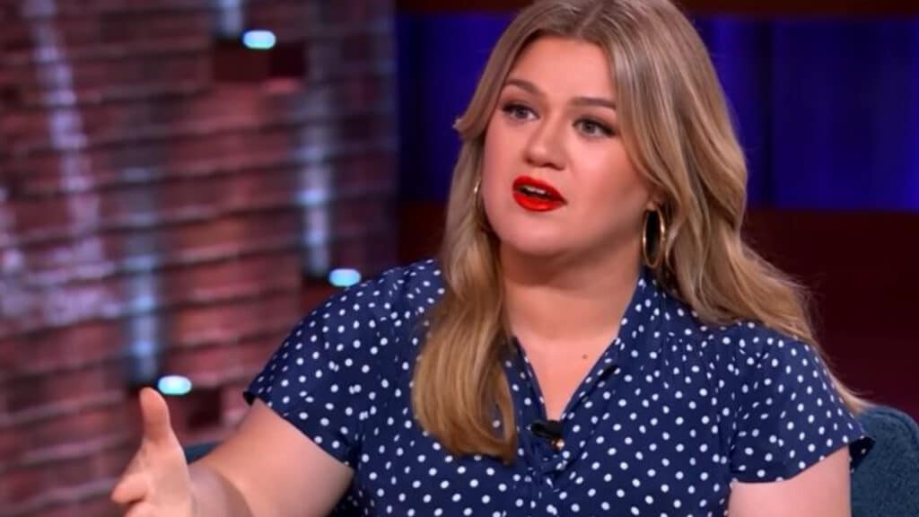 kelly-clarkson-calls-lapd-to-investigate-stalker