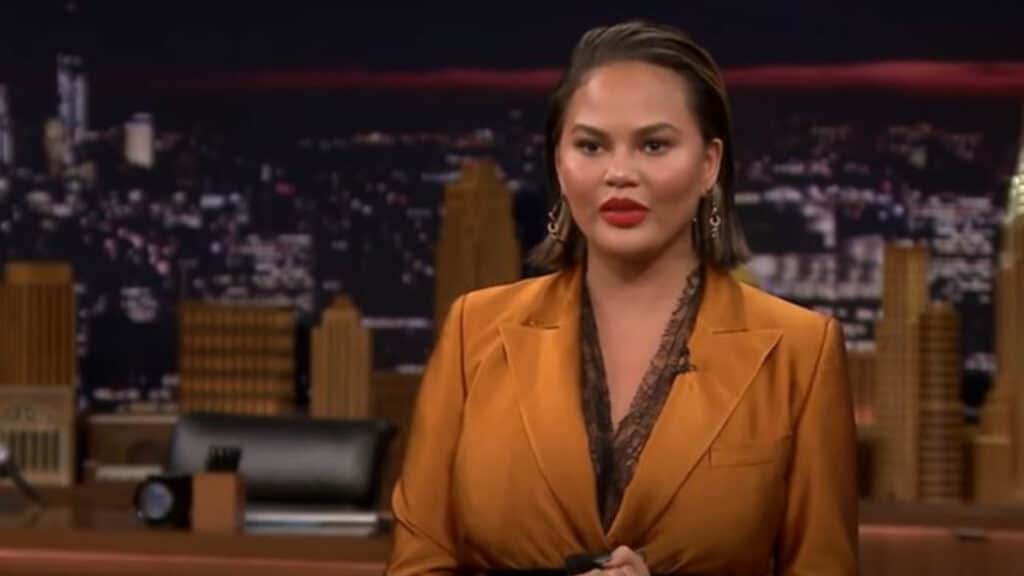chrissy-teigen-opens-up-about-her-first-c-section-with-daughter