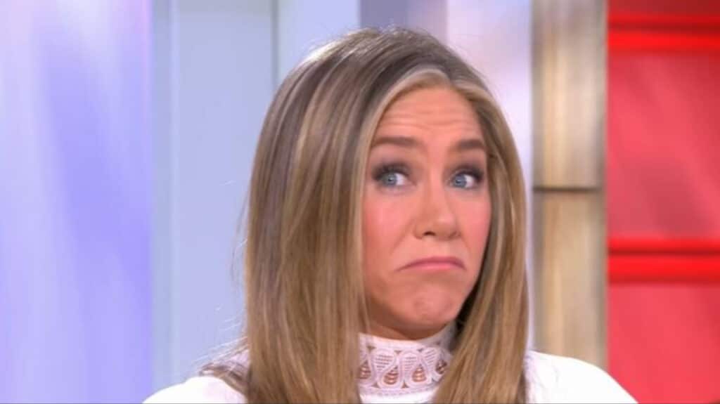 friends-star-jennifer-aniston-swears-on-this-morning-Then-forces-hosts-to-apologize
