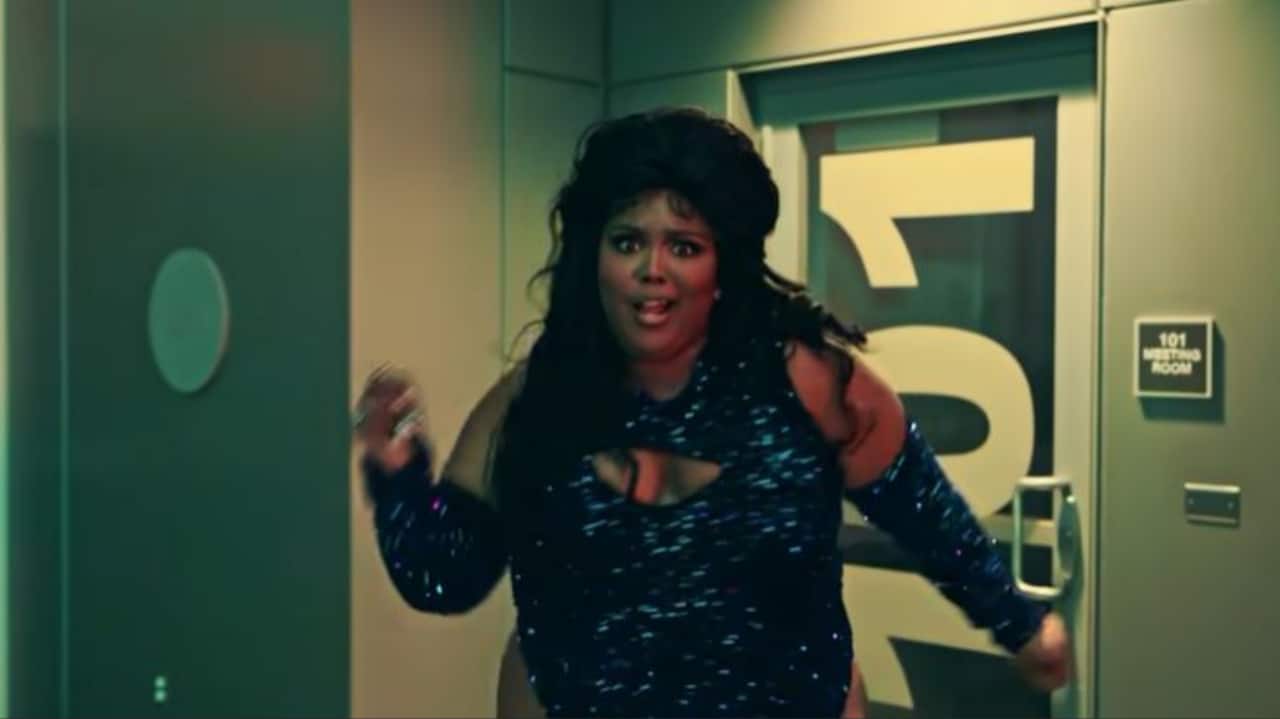 lizzo-puts-on-a-confident-display-as-she-performs-in-glasgow-during-her-worldwide-tour