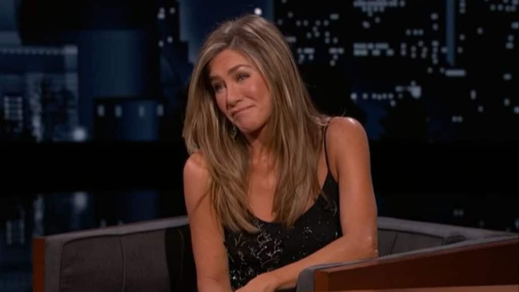 see-jennifer-aniston-in-murder-mystery-2-new-clip