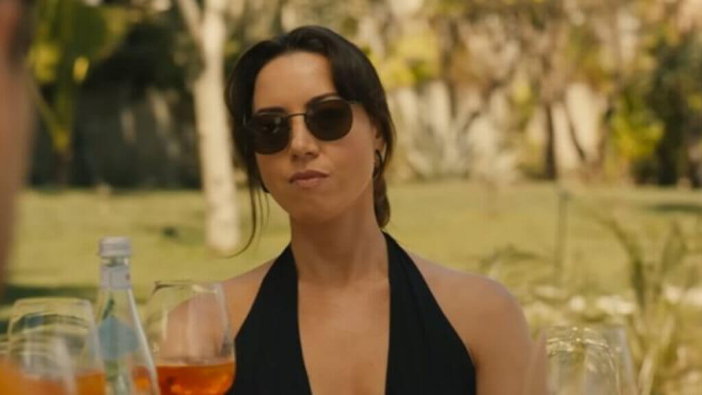 aubrey-plaza-says-the-to-do-list-director-maggie-carrie-made-her-masturbate-on-camera