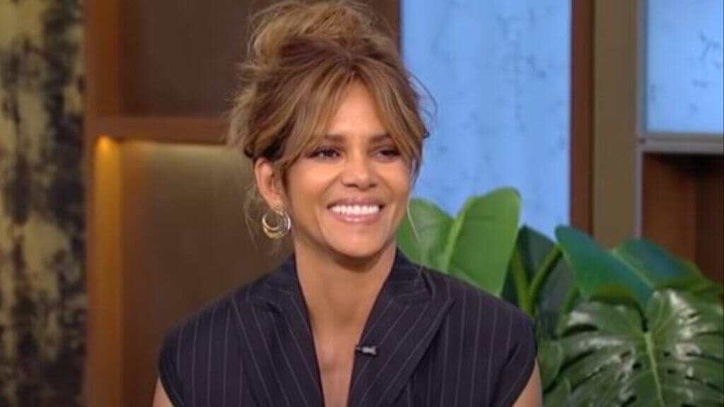 halle-berry-replies-haters-comment-over-her-nude-pose