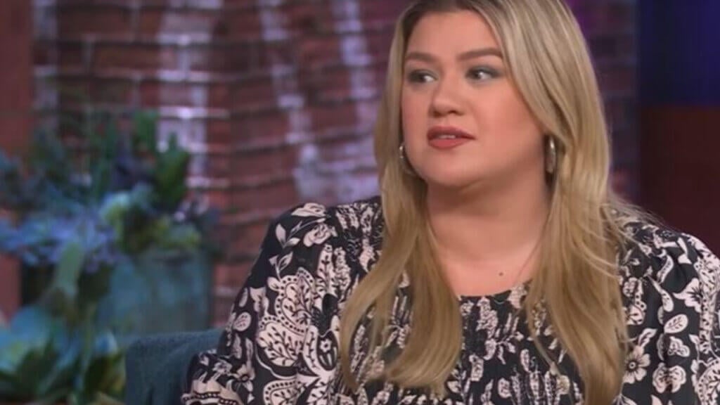 kelly-clarkson-discloses-her-favorite-rehearsal-on-the-voice-after-nine-seasons