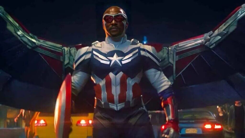 Anthony Mackie Captain America costume