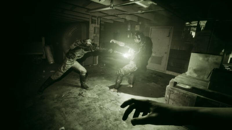 All Outlast Prime Assets Attacking Players