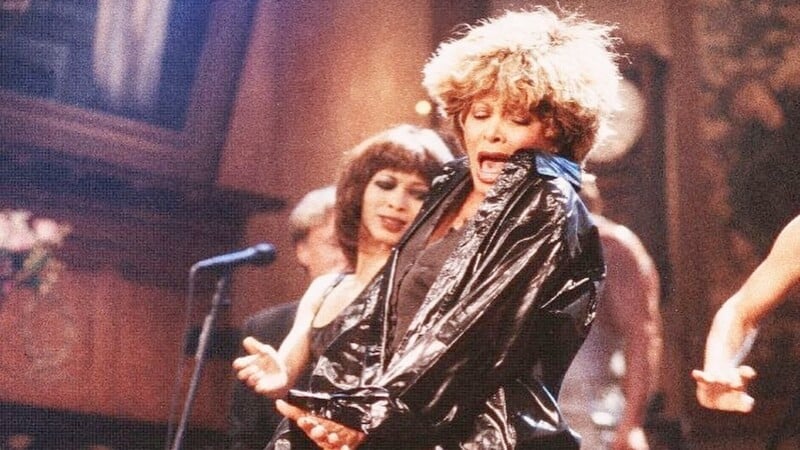 Tina Turner performing on Saturday Night Live in 1997
