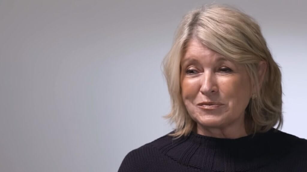 Martha Stewart Reveals How She Prepared for Cover of 'Sports Illustrated Swimsuit' Pose