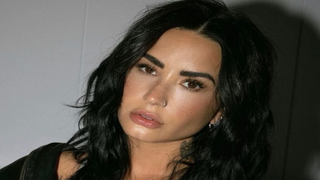 Demi Lovato non-binary
