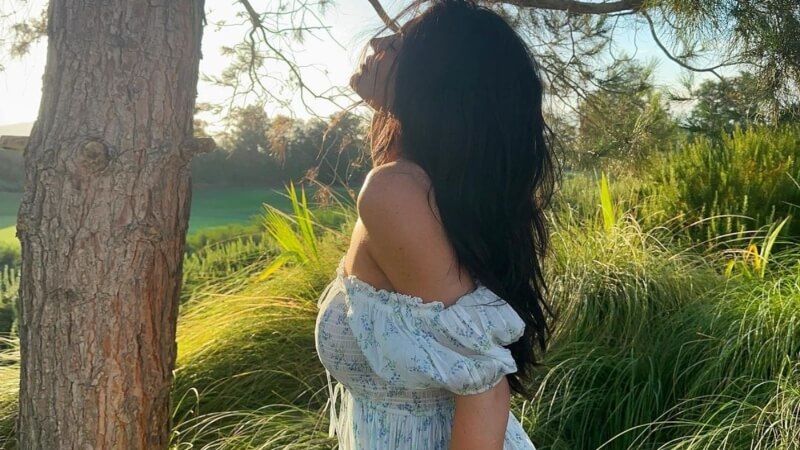 Kylie Jenner takes in the sun in Instagram photos