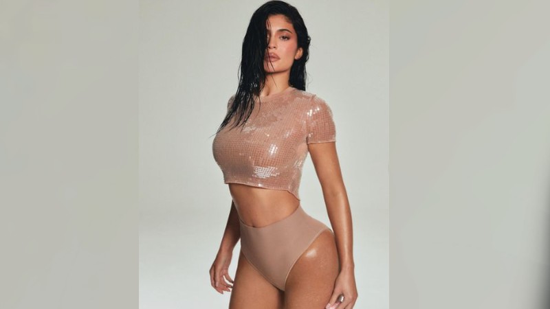 Kylie Jenner rocks nude crop top and hipster