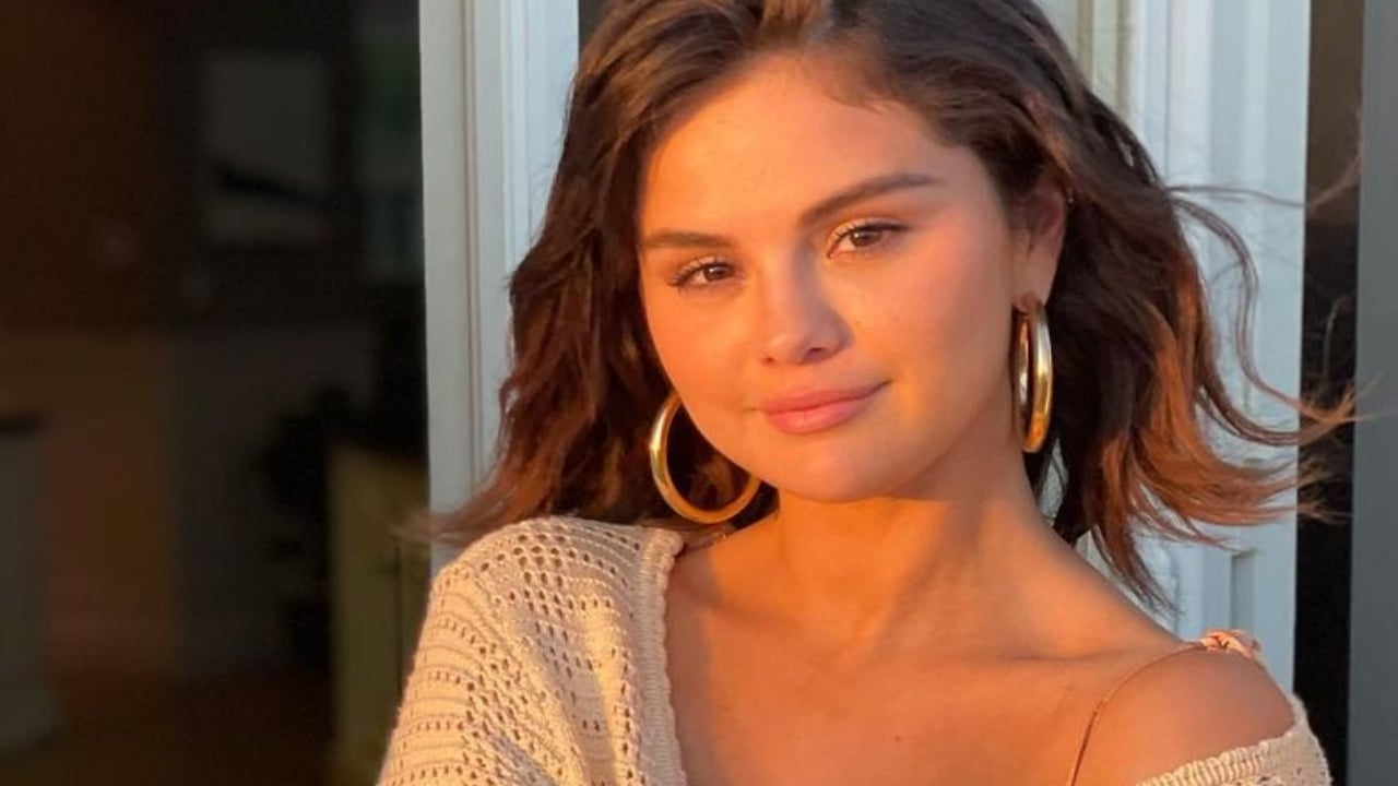 Selena Gomez Unhooks Overall to Reveal Feisty Curves on a Yacht