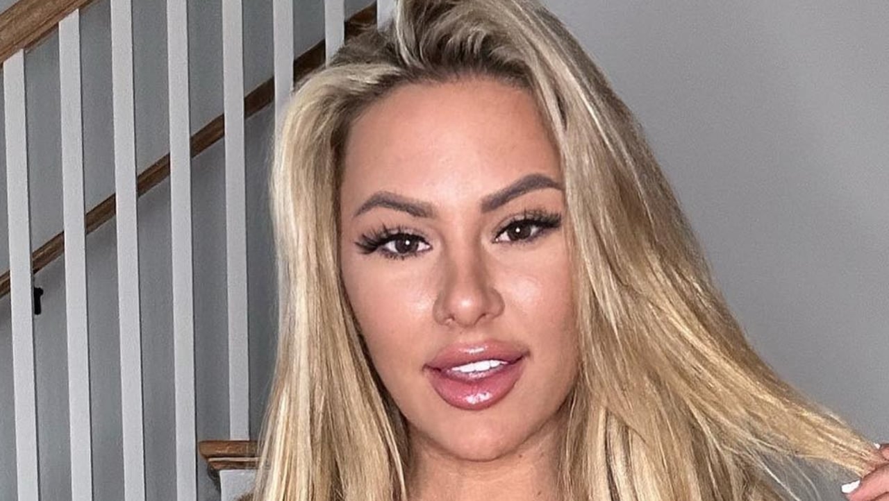 Kindly Myers Celebrates 'Playboy' Win In Her Underwear