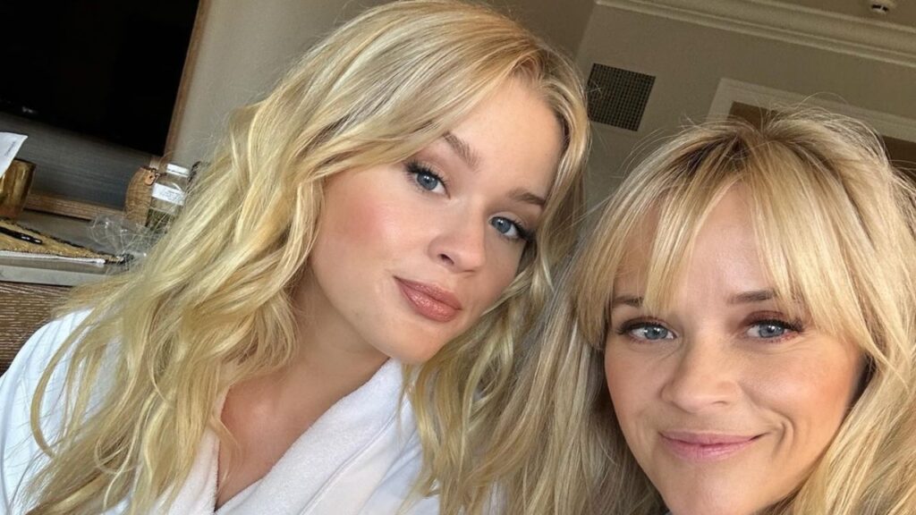 Reese Witherspoon and her daughter Ava Phillippe