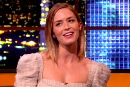 Emily Blunt has issued an apology after fat-shaming a Chili's waitress on "The Jonathan Ross Show"