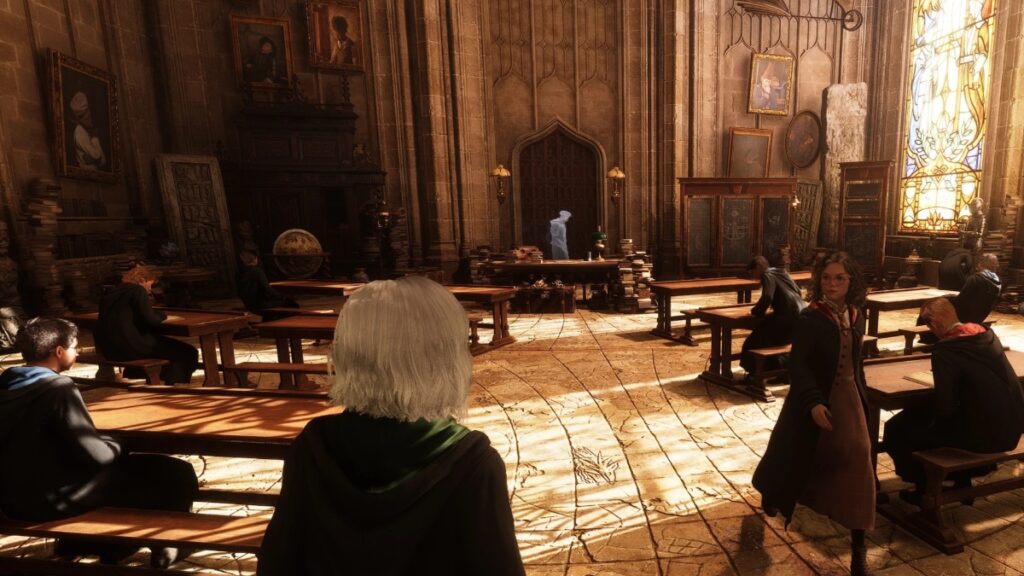 Students hang out together thanks to one of the best mods for Hogwarts Legacy