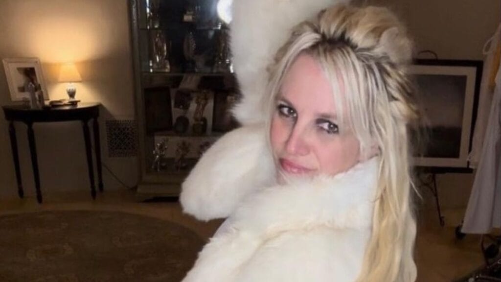 Britney Spears in a fur coat