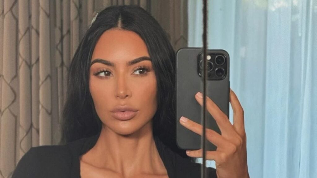 Kim Kardashian sans Bianca Censori