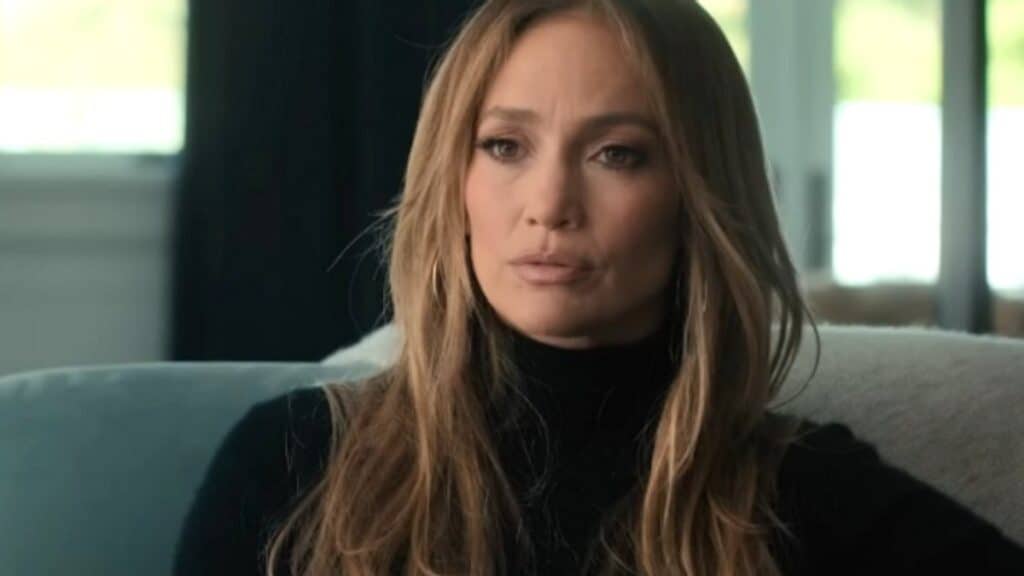 Jennifer Lopez Scrambles to Save Face Following Public Humiliation ...