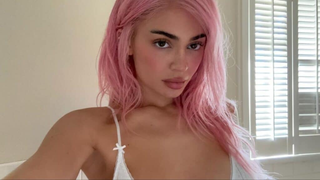 Kylie Jenner takes a selfie in pink hair