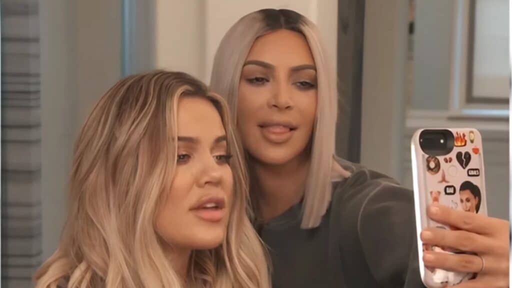 Kim Kardashian and sister Khloe Kardashian