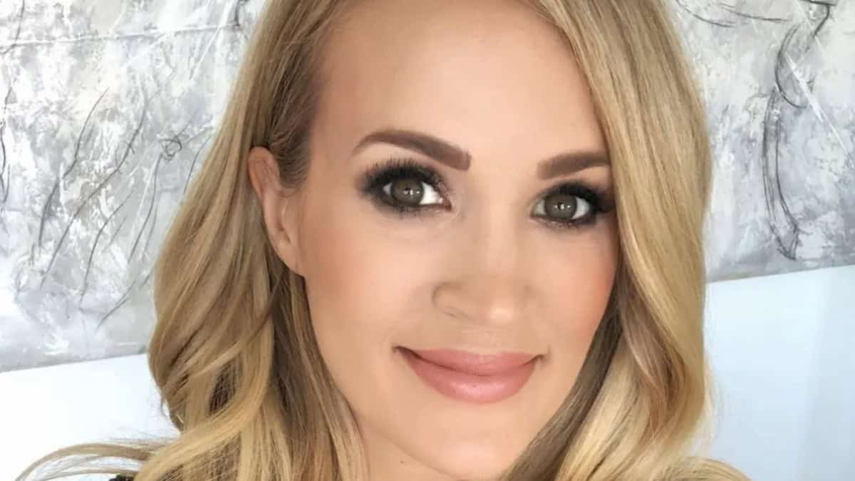 Carrie Underwood In Vegas Pool Look Told She ‘Ruined Her Looks’