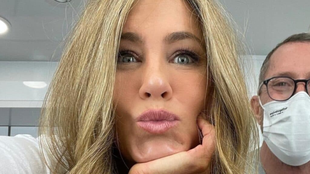 Jennifer Aniston close up
