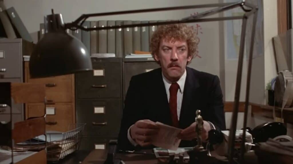 Donald Sutherland dans le rôle de Matthew Bennell dans L'invasion des voleurs de corps