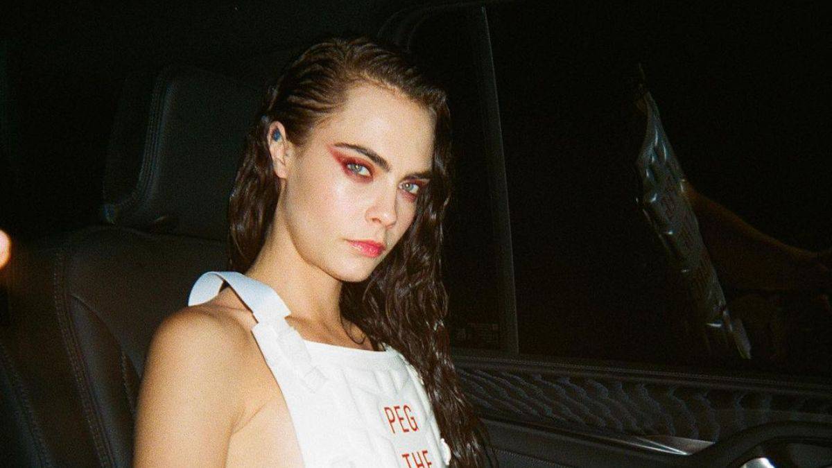 How Cara Delevingne Overcame the Pain of House Fire: “It’s Super Sad”